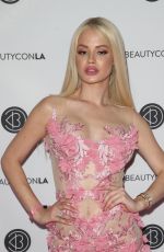 YILENA HERNANDEZ at Beautycon Festival 2019 in Los Angeles 08/10/20