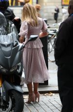 AMANDA HOLDEN Leaves Heart Radio in London 09/11/2019