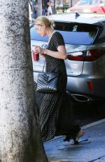 AMBER HEARD Shopping at Iguana Vintage Clothing Store in Hollywood 09/08/2019