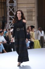 ANDIE MACDOWELL at Le Defile L