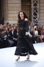 ANDIE MACDOWELL at Le Defile L
