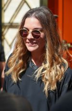 ANNIE MURPHY Leaves Tory Burch