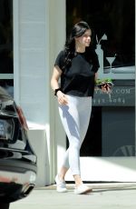 ARIEL WINTER Leaves Drybar Salon in Studio City 09/08/2019