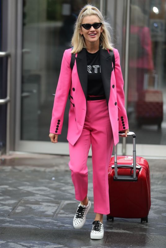 ASHLEY ROBERTS Leaves Heart Radio in London 09/26/2019