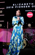 BUSY PHILIPPS at Will Rogers 78th Annual Pioneer Dinner Honoring Elizabeth Banks in Beverly Hills 09/25/2019