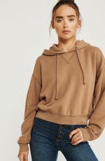 CAROLINA SANCHEZ for Abercrombie & Fitch, 2019