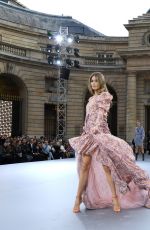 DOUTZEN KROES at Le Defile L