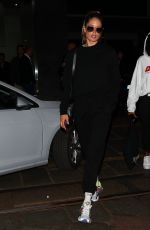 DOUTZEN KROES Leaves Her Hotel in New York 09/21/2019