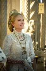 ELLE FANNING, ANGELINA JOLIE and MICHELLE PFEIFFER - Maleficent: Mistress of Evil Promos