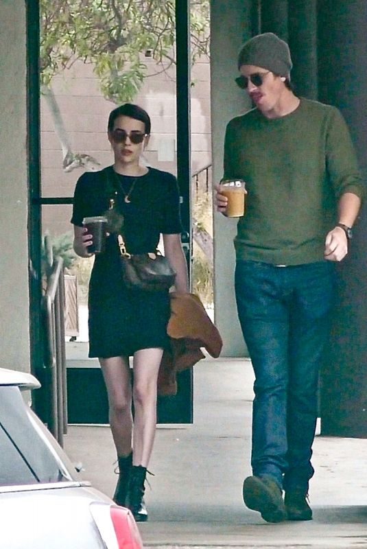 EMMA ROBERTS and Garrett Hedlund Out for Lunch in Los Angeles 09/27/2019