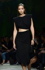 GIGI HADID at Versace Fashion Show at MFW in Milan 09/20/2019