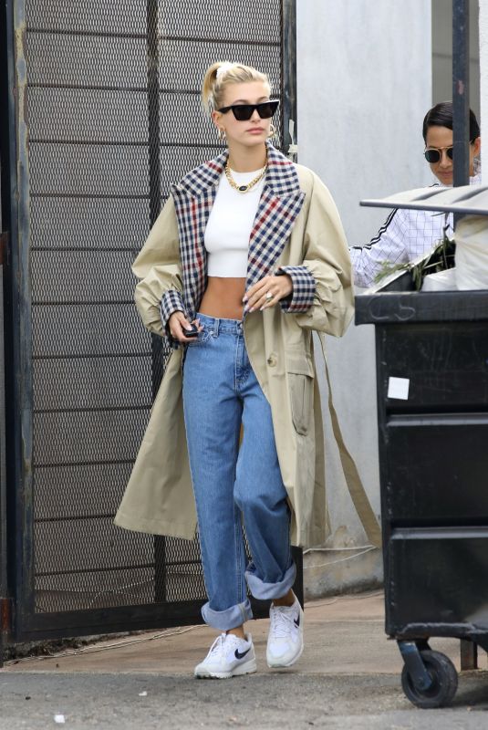 HAILEY BIEBER Out and About in Beverly Hills 09/27/2019