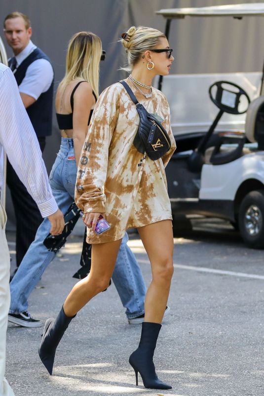 HAILEY BIEBER Out in Bel Air 09/05/2019