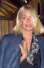 HOLLY WILLOGHBY Leaves Annabel