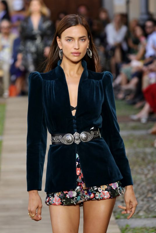 IRINA SHAYK at Etro Runway Show at Milan Fashion Week 09/20/2019