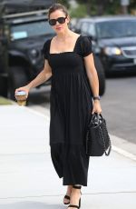 JENNIFER GARNER Arrives at a Church in Pacific Palisades 09/15/2019