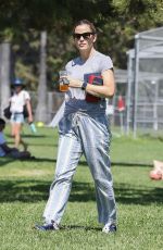 JENNIFER GARNER Out in Brentwood 09/14/2019