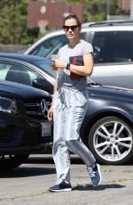 JENNIFER GARNER Out in Brentwood 09/14/2019