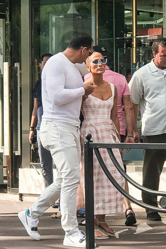 JENNIFER LOPEZ and Alex Rodriguez Out in Cannes 09/06/2019
