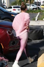JENNIFER LOPEZ Arrives at a Gym in Miami 09/25/2019