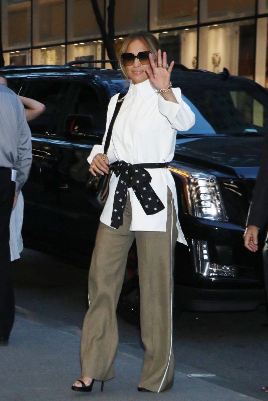 JENNIFER LOPEZ Arrives at Late Night with Seth Meyers in New York 09/11/2019