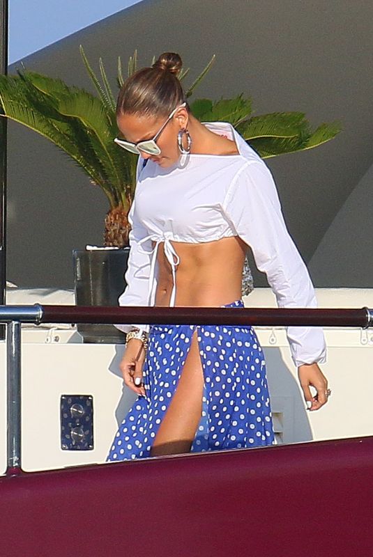 JENNIFER LOPEZ Arrives at Nikki Beach in St. Tropez 09/02/2019