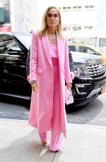 JENNIFER LOPEZ Out and About in New York 09/09/2019