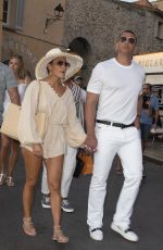 JENNIFER LOPEZ Out and About in St Tropez 09/04/2019