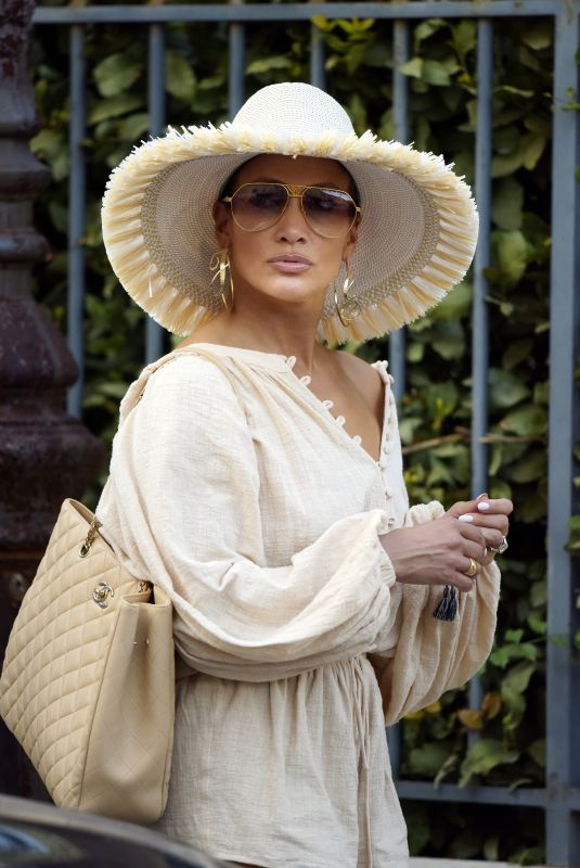 JENNIFER LOPEZ Out Shopping in Saint Tropez 09/04/2019