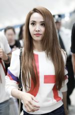 JOLIN TSAI at Shanghai Hongqiao International Airport 09/08/2019