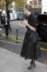 KARLIE KLOSS Arrives at Her Hotel in Paris 09/24/2019