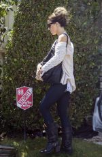 KATE BECKINSALE Arrives at Her Home in Pacific Palisades 09/19/2019