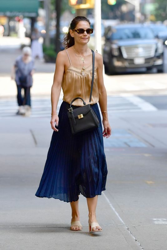 KATIE HOLMES Out and About in New York 09/23/2019
