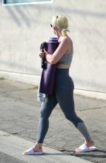KATY PAEERY Leaves Yoga Studio in Los Angeles 09/16/2019