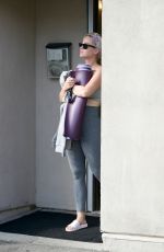 KATY PAEERY Leaves Yoga Studio in Los Angeles 09/16/2019