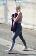 KATY PAEERY Leaves Yoga Studio in Los Angeles 09/16/2019