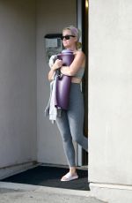 KATY PAEERY Leaves Yoga Studio in Los Angeles 09/16/2019