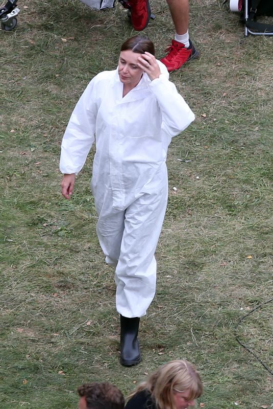 KEELEY HAWES on the Set of Honour on Council Estate in Kilburn 09/16/2019