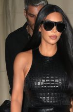 KIM KARDASHIAN leaves Her Apartment in New York 09/12/2019