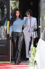 KIM KARDASHIAN Out for Lunch in Calabasas 09/19/2019