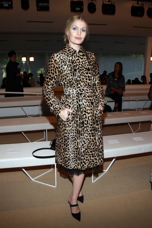 KITTY SPENCER at Tod