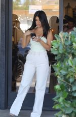KOURTNEY KARDASHIAN Out for Breakfast in Calabasas 09/28/2019