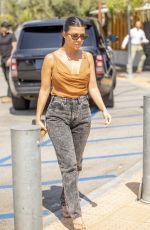 KOURTNEY KARDASHIAN Out for Lunch in Los Angeles 09/16/2019