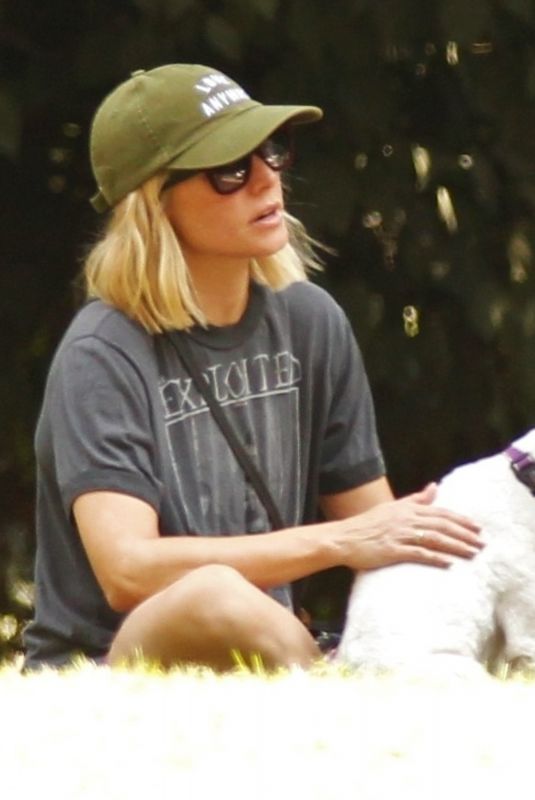 KRISTEN BELL Out with Her Dog in Los Angeles 09/18/2019
