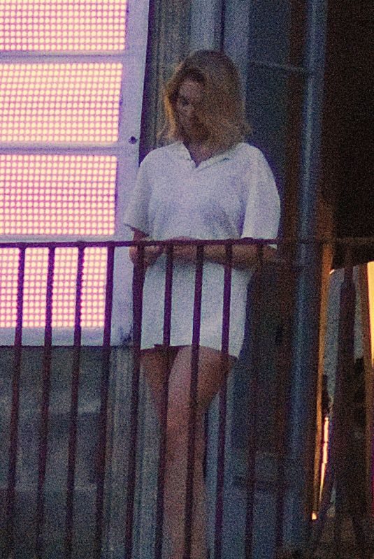 LEA SEYDOUX on the Set of No Time To Die in London 09/17/2019