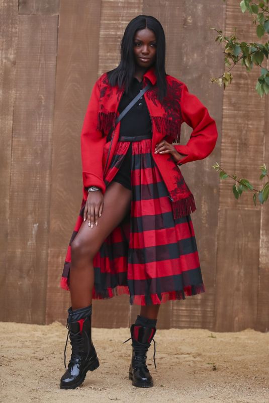 LEOMIE ANDERSON at Christian Dior Show at Paris Fashion Week 09/24/2019
