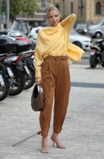LEONIE HANNE Arrives at Sportsmax Show at Milan Fashion Week 09/20/2019