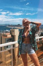 LIIANA ARIADNE PEDANIK - Instagam Photos 