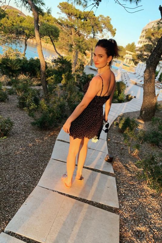 LILY JAMES - Instagram Photos 09/01/2019