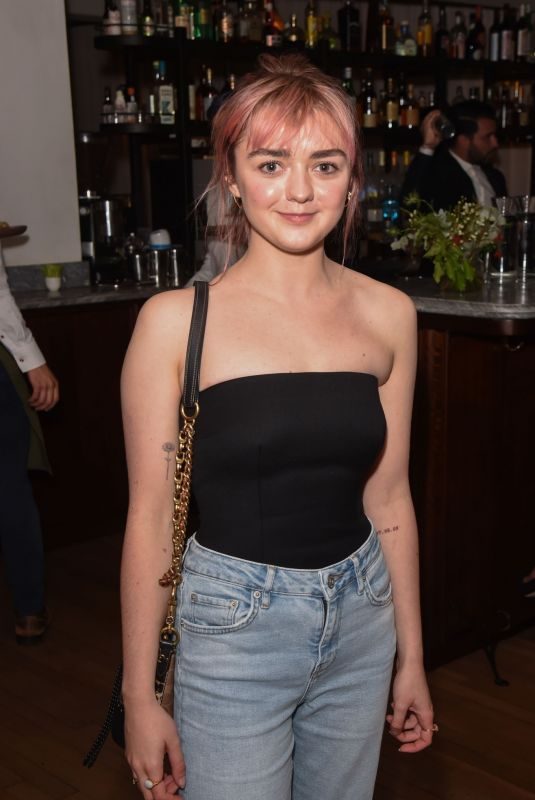 MAISIE WILLIAMS at Selby’s x Contact LWF Dinner at London Fashion Week 09/13/2019
